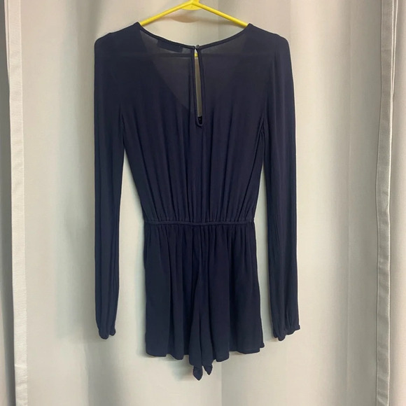 Hollister California navy romper with long sleeves  size XS - Picture 5 of 8
